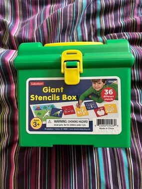 Lakeshore learning Giant Stencils Box - Green